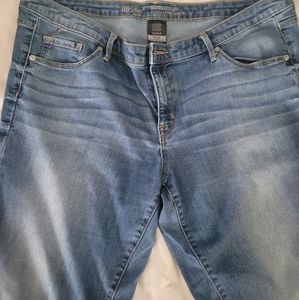Massimo Midrise Straight Jeans